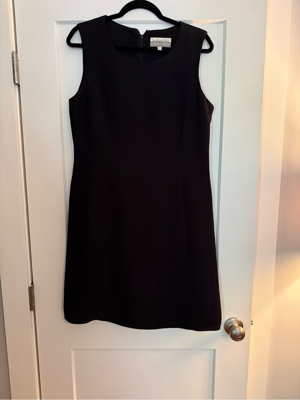 Casual Corner Collectibles Women’s Black Sleeveless Shift Dress Size 12